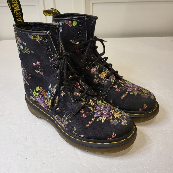Dr Martens Castel floral print boots